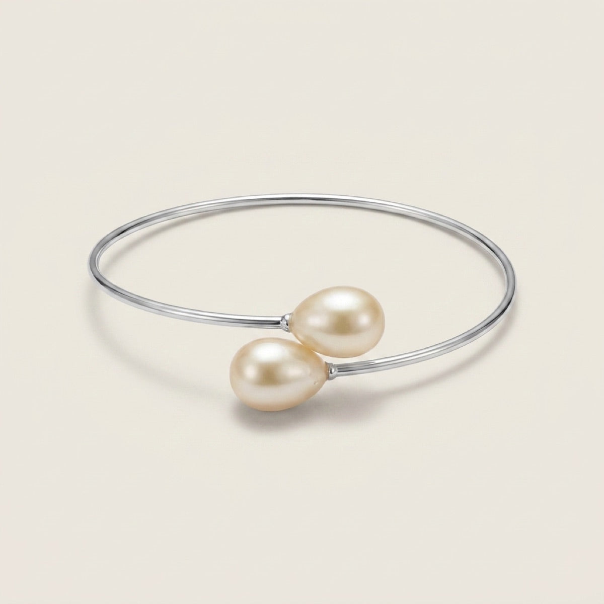 Twin Baroque Pearl Cuff